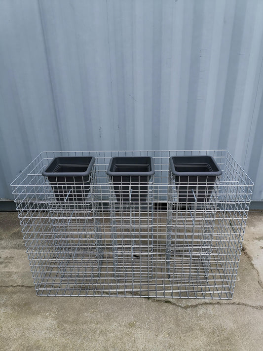 Blomsterpelare 3, höjd 82 cm bas 127 x 52 cm MW 5 x 5 cm, varmförzinkad inkl. kruka