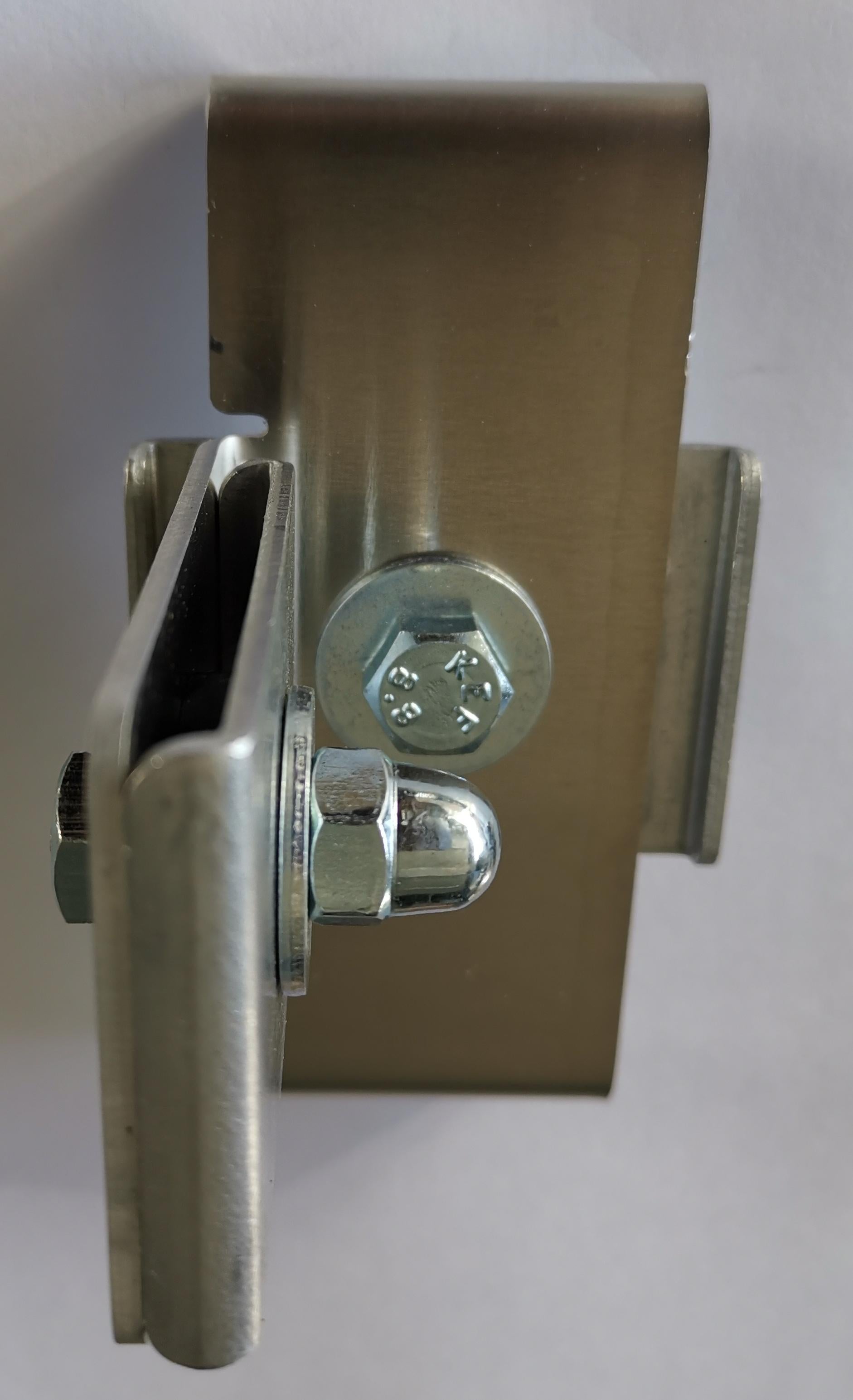 Klämma med staketfäste 5 x 10 cm för dubbelt trådnät, aluminium