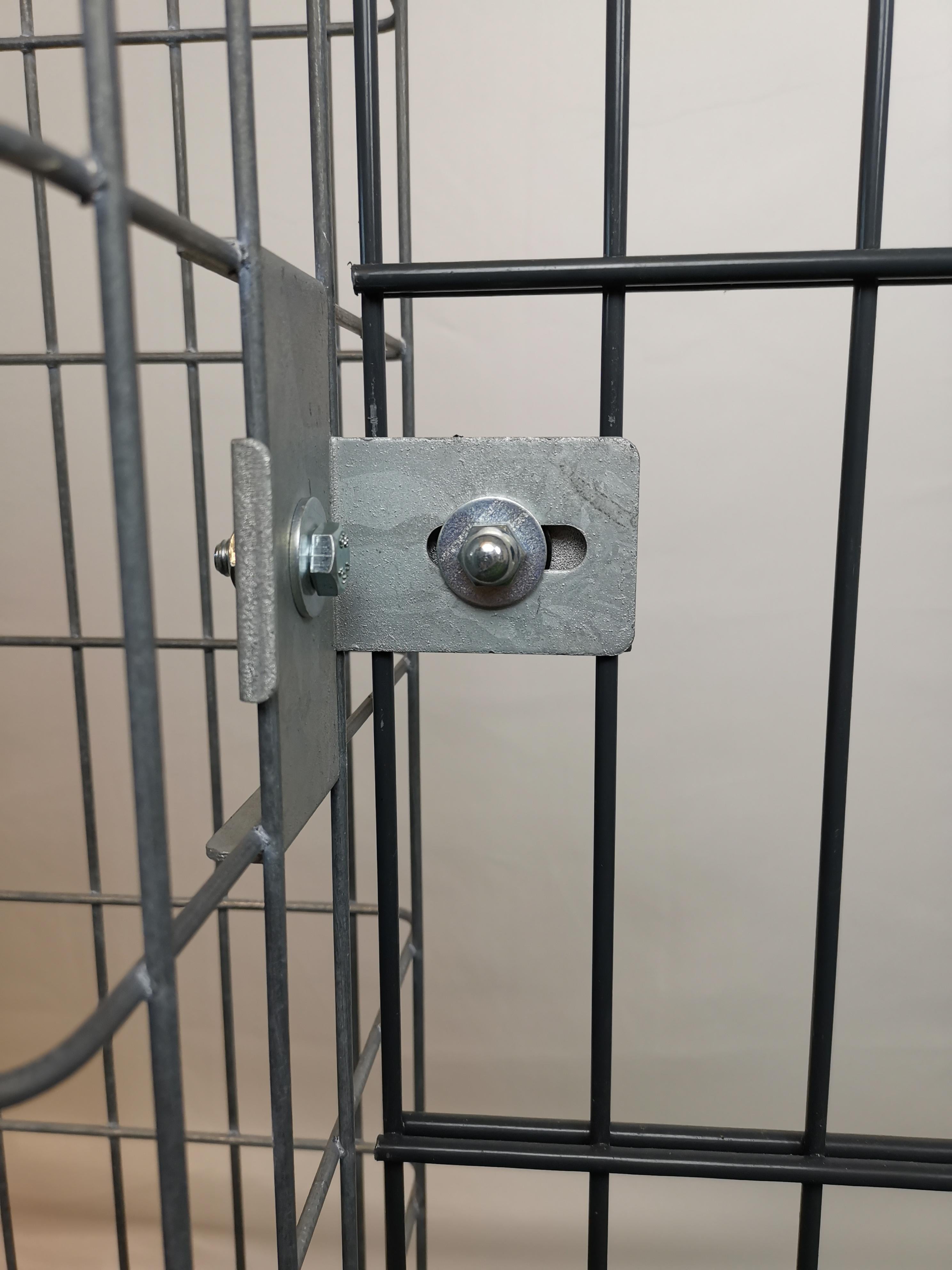 Klämma med staketfäste 5 x 10 cm, för dubbelt trådnät, galvaniserad