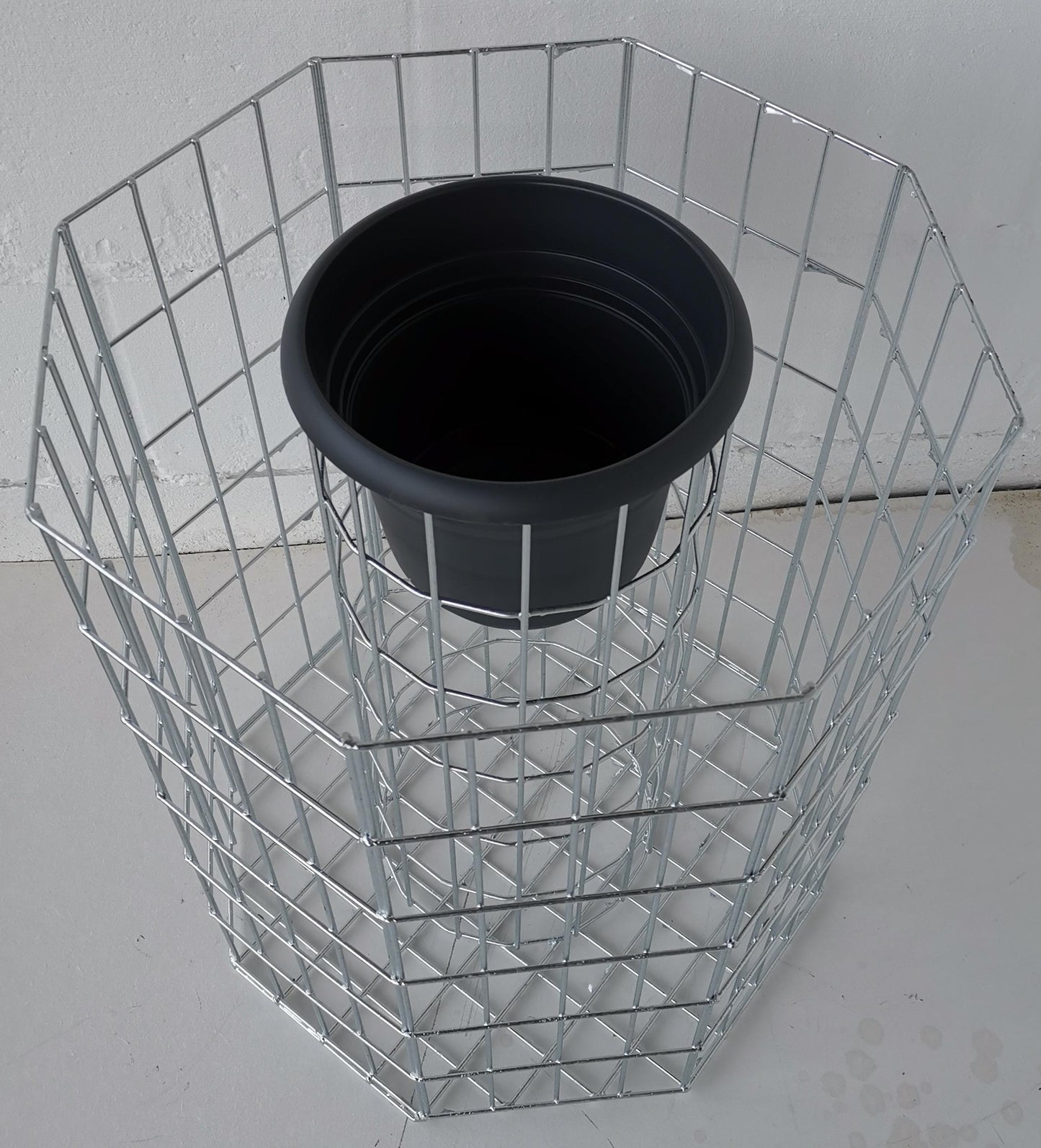 Columna de flor octogonal, altura 62 cm, MW 5 x 10 cm, galvanizada en caliente incl. maceta