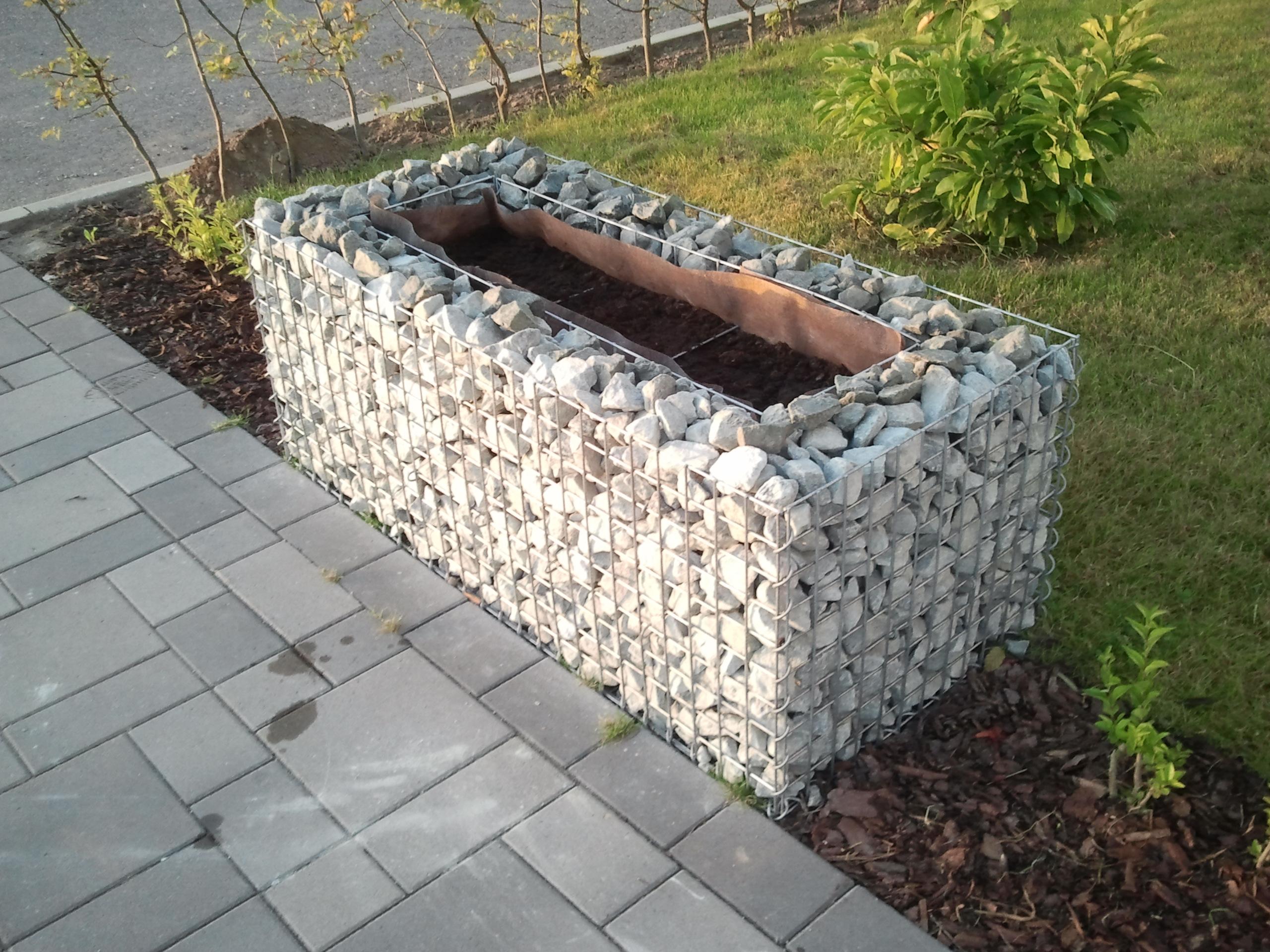 Rechthoekig verhoogd bed 100 cm x 50 cm x 50 cm (L x H x D), maaswijdte 5 x 5 cm, wanddikte 10 cm