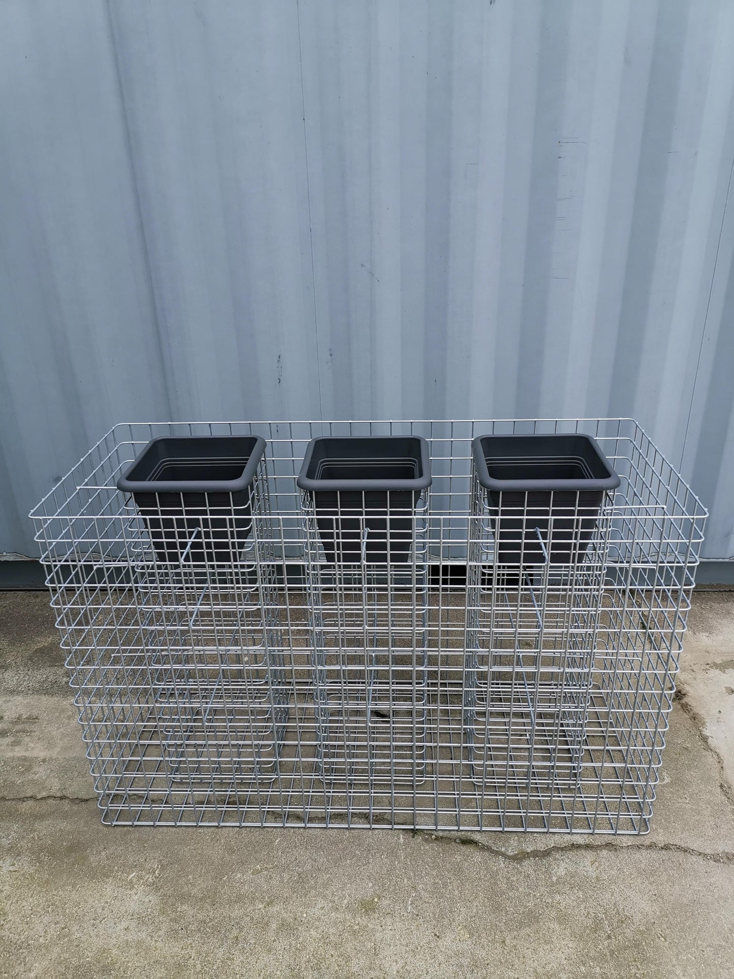 Blomstersøjle, sæt med 3, højde 82 cm, grundflade 127 x 52 cm, størrelse 5 x 5 cm, varmgalvaniseret inkl. potte